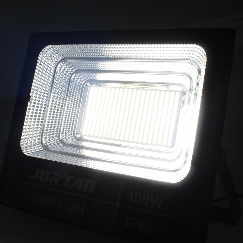 Αδιάβροχος ηλιακός προβολέας LED 400W 35000LM 380 SMD ψυχρό λευκό 6000K IP66 με ηλιακό πάνελ και τηλεχειριστήριο JT-BJ400W-TZ